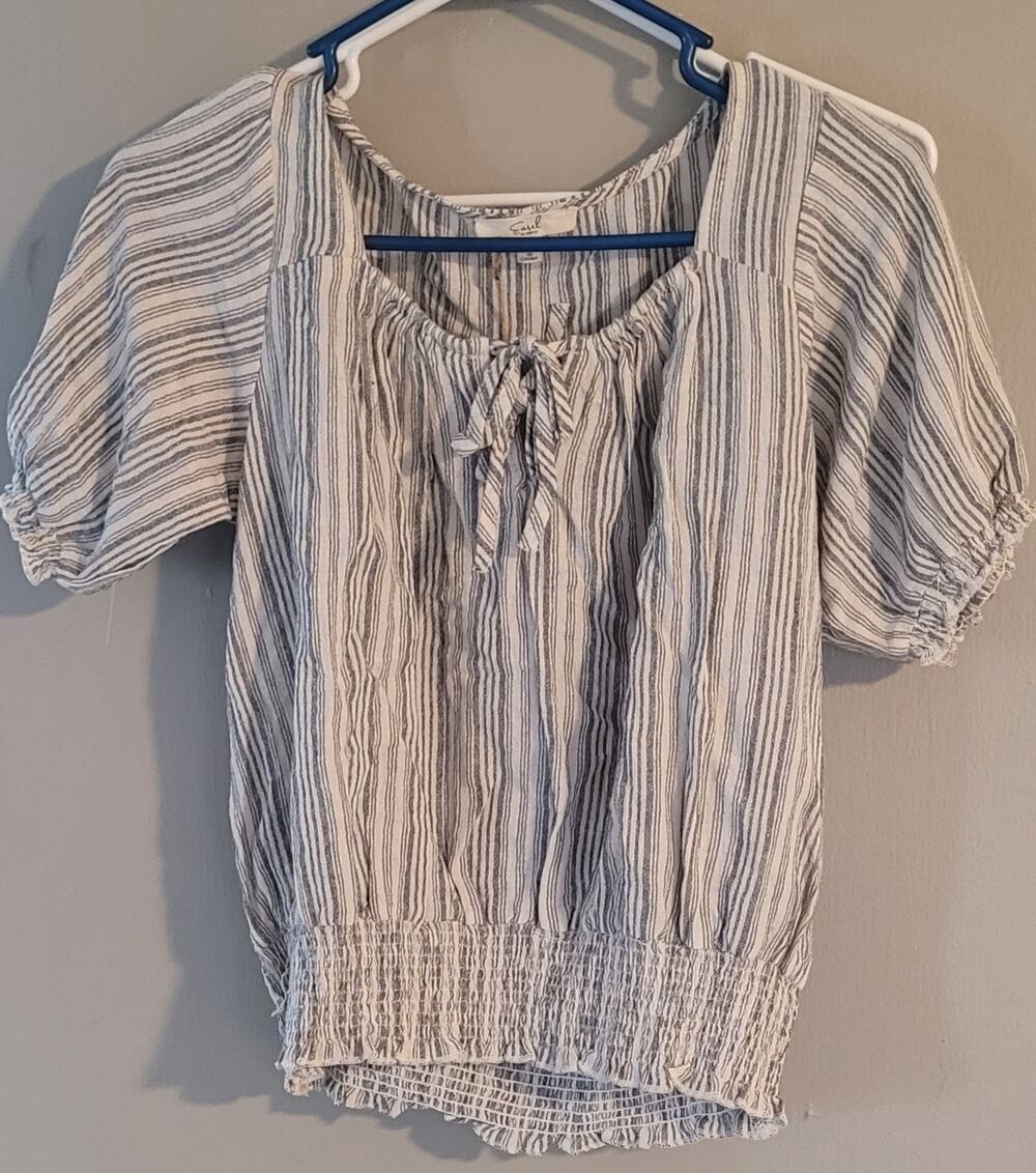 Women's black/white stripe top size small by Easel